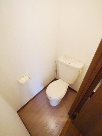 アドニスイーストの物件内観写真